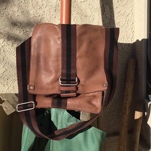 Fossil unisex leather messenger bag, used conditions